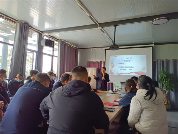 正睿咨詢(xún)集團(tuán)項(xiàng)目總監(jiān)涂亞清老師致辭