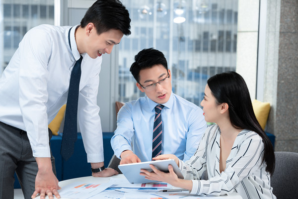 領(lǐng)導力發(fā)展：培養(yǎng)具有影響力的人力資源管理