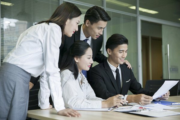 年度經(jīng)營(yíng)計(jì)劃評(píng)估優(yōu)化：實(shí)時(shí)監(jiān)控調(diào)整，提升效益