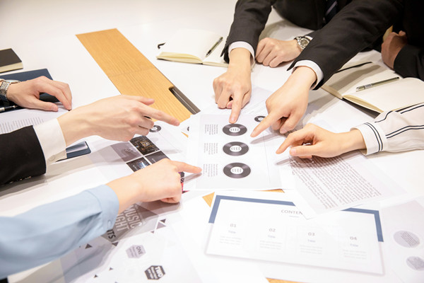 組織規(guī)劃的藝術(shù)與實(shí)踐：戰(zhàn)略、組織與人的協(xié)同