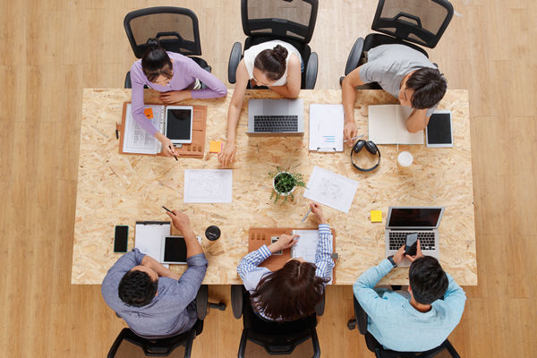 薪酬體系設(shè)計(jì)：根據(jù)企業(yè)戰(zhàn)略，設(shè)計(jì)科學(xué)體系