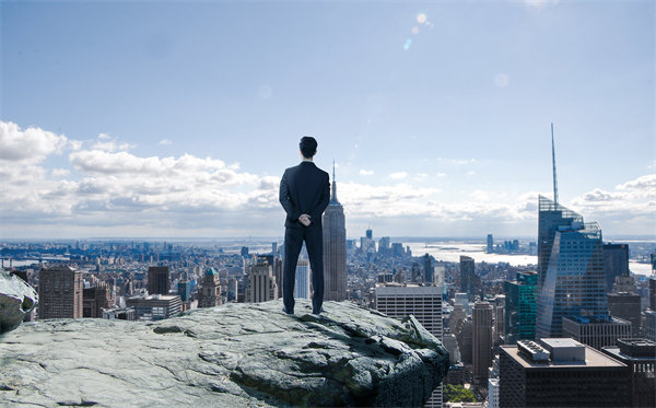 戰(zhàn)略眼光：洞察市場(chǎng)趨勢(shì)，搶占先機(jī)引領(lǐng)未來