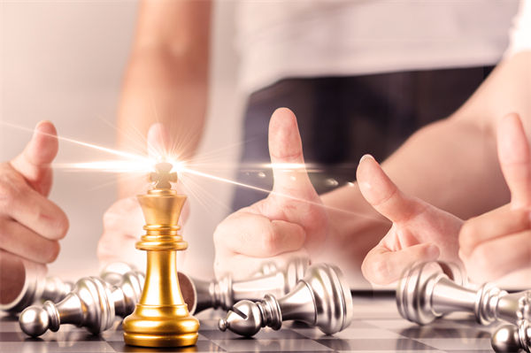 戰(zhàn)略咨詢創(chuàng)新驅(qū)動(dòng)，激發(fā)企業(yè)活力，鑄就長(zhǎng)青基石