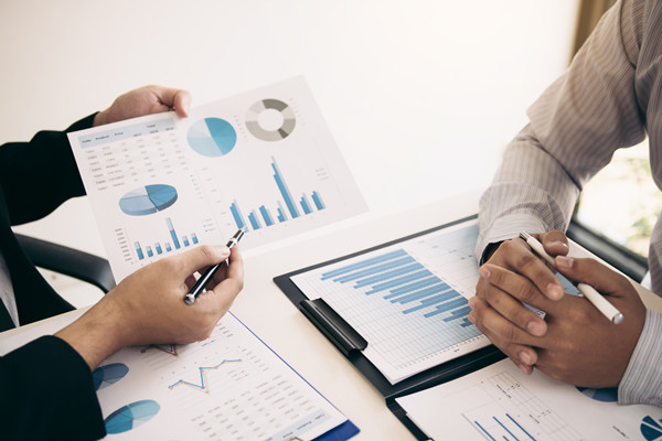 數(shù)據(jù)分析驅(qū)動，精準(zhǔn)制定年度經(jīng)營計(jì)劃提升效率