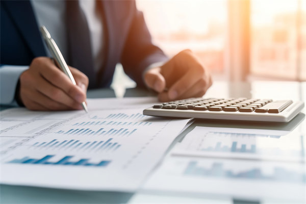 企業(yè)如何通過上年度的結(jié)果，修正下年度的經(jīng)營計劃？