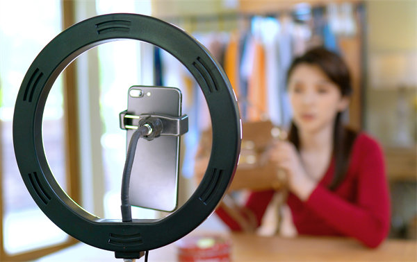 促銷策略：激發(fā)消費(fèi)者購買欲望，促進(jìn)銷售增長