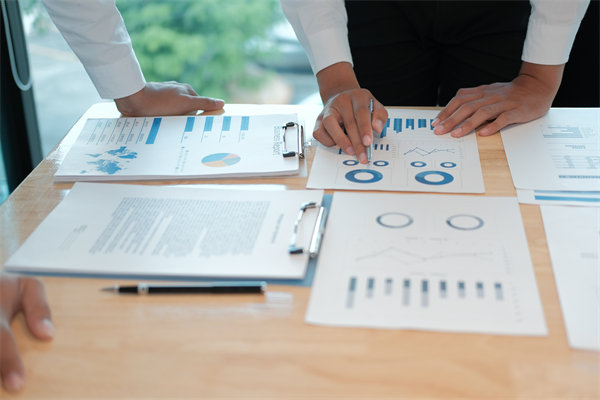 如何設(shè)計(jì)科學(xué)的薪酬績(jī)效以激勵(lì)員工持續(xù)高效工作？