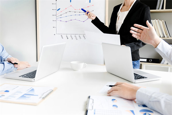 如何設(shè)計(jì)科學(xué)的薪酬績(jī)效以激勵(lì)員工持續(xù)高效工作？