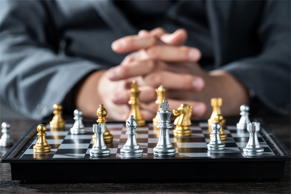 靈活調整企業(yè)戰(zhàn)略，應對市場變化實現穩(wěn)健發(fā)展