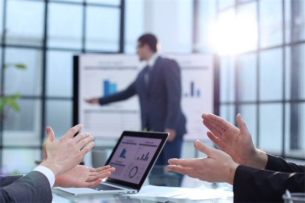 集團(tuán)管控如何促進(jìn)內(nèi)部資源共享與協(xié)同作戰(zhàn)能力？