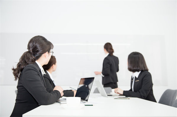 成本削減與效益增長(zhǎng)，咨詢?nèi)绾握业阶罴哑胶恻c(diǎn)？