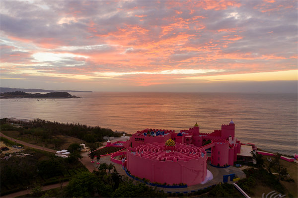 管理咨詢?nèi)绾沃φ闹葜行∑髽I(yè)突破發(fā)展瓶頸？