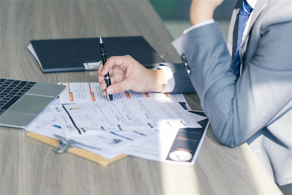 企業(yè)在招聘過程中，如何確保公平性與多樣性并存？