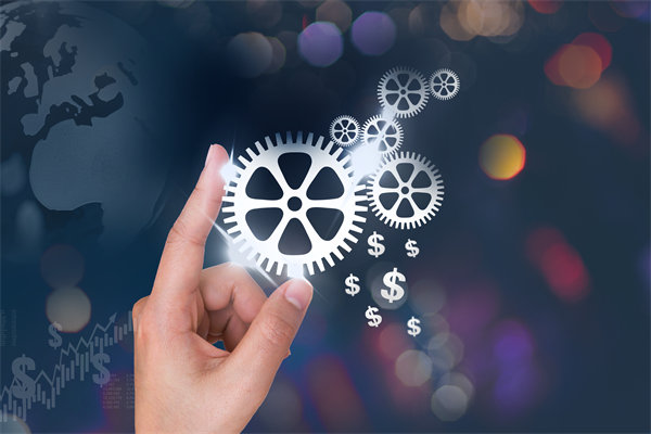 在薪酬體系設(shè)計時，應(yīng)如何考慮行業(yè)標準和市場變化？