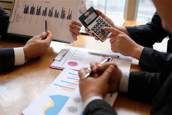 企業(yè)薪酬預算有限，如何合理分配以實現(xiàn)最大效益？