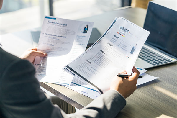 招聘過程中，如何平衡能力與潛力，篩選最佳候選人？