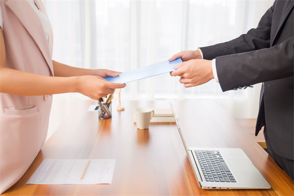 招聘過(guò)程中，如何平衡能力與潛力，篩選最佳候選人？