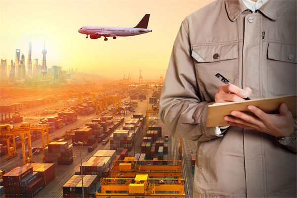 美聯(lián)儲宣布降息25個基點(diǎn)，對國內(nèi)制造業(yè)供應(yīng)鏈的影響