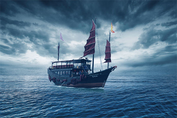 在全球化競爭中，企業(yè)如何制定有效的戰(zhàn)略管理策略？