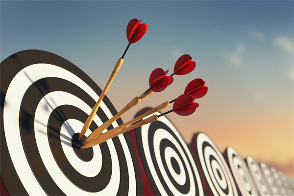 在全球化競(jìng)爭(zhēng)中，企業(yè)如何制定有效的戰(zhàn)略管理策略？