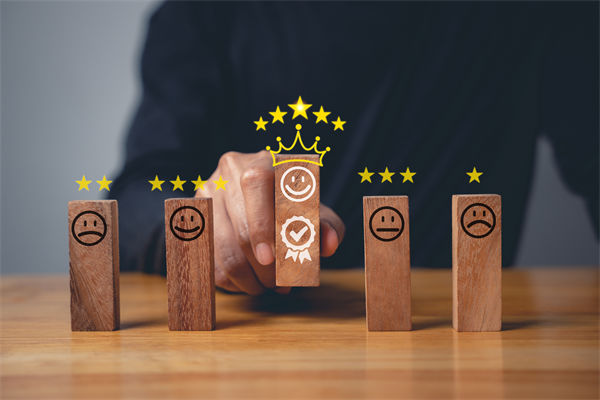 客戶為中心，管理咨詢?nèi)绾沃ζ髽I(yè)優(yōu)化服務體驗？