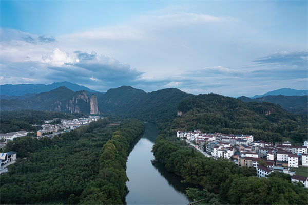 麗水戰(zhàn)略咨詢公司如何為企業(yè)規(guī)劃長遠(yuǎn)藍(lán)圖？