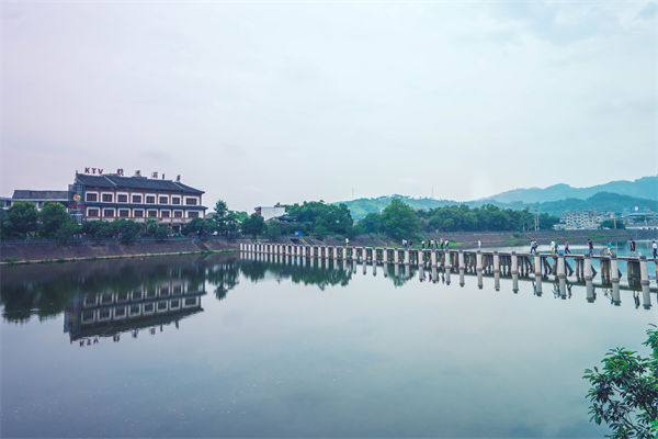 溫州戰(zhàn)略咨詢公司如何助力企業(yè)精準定位市場？