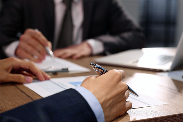 如何構(gòu)建有效的集團(tuán)管控體系，提升決策效率？