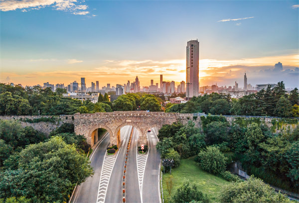 南京集團(tuán)管控咨詢公司如何優(yōu)化集團(tuán)管理架構(gòu)？