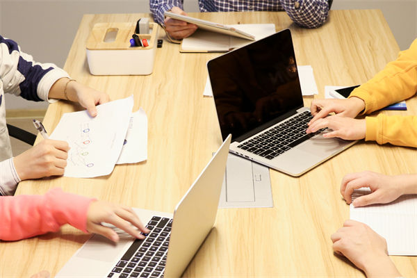 如何制定符合企業(yè)長期戰(zhàn)略目標(biāo)的組織規(guī)劃方案？