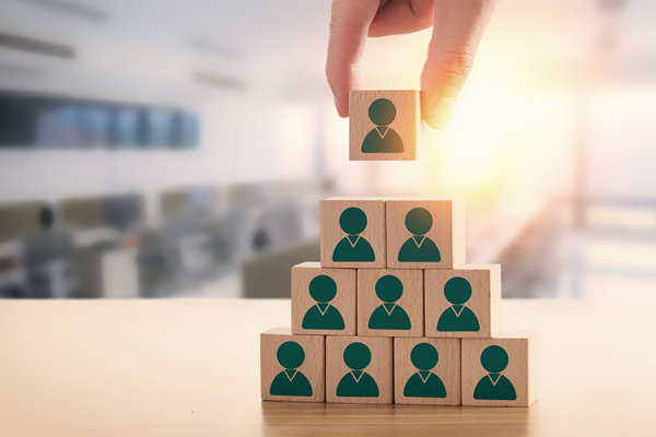 內(nèi)部人才儲(chǔ)備不足，關(guān)鍵崗位青黃不接，人力資源如何應(yīng)對(duì)？