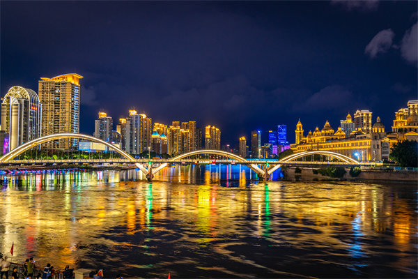 企業(yè)如何借助福州咨詢公司提升員工績(jī)效與團(tuán)隊(duì)效能？