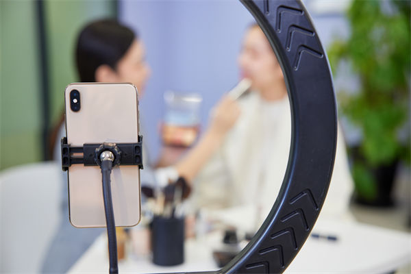 全渠道營銷管理，無縫連接客戶，打造極致體驗