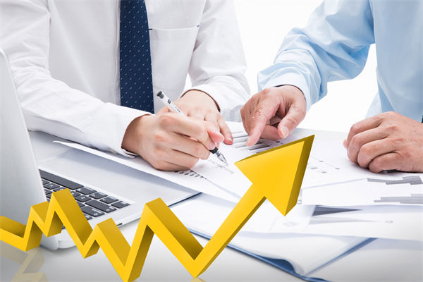 員工培訓(xùn)無(wú)效、成長(zhǎng)慢，人力資源管理怎樣定制高效方案？