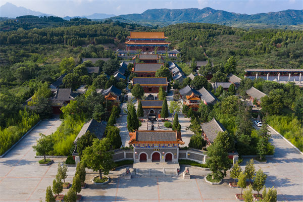 企業(yè)計(jì)劃年年空轉(zhuǎn)？煙臺(tái)年度經(jīng)營(yíng)咨詢?nèi)绾巫屇繕?biāo)從模糊變可落地？