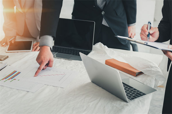 戰(zhàn)略規(guī)劃年年重做卻無效，到底缺了哪環(huán)落地邏輯？