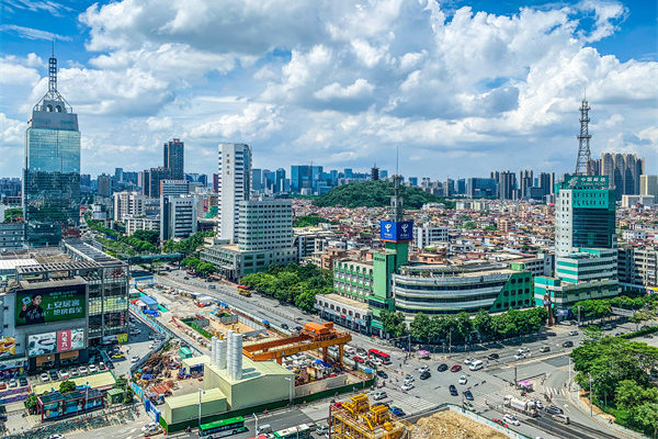 佛山管理咨詢公司深度助力，企業(yè)如何加速突破成長(zhǎng)天花板？