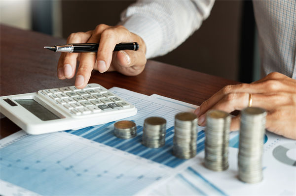 預(yù)算偏差吞噬收益，精準管控的核心邏輯是什么？