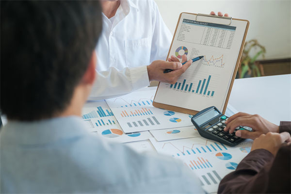 預算調(diào)整機制看似靈活，應對市場變化為何仍顯滯后？